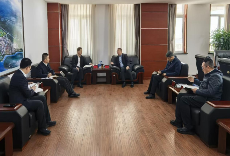 深化合作 共赢未来 仙人岛经开区与二十二冶集团一公司举行座谈交流